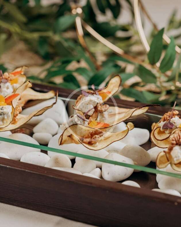 Roquefort canapes
